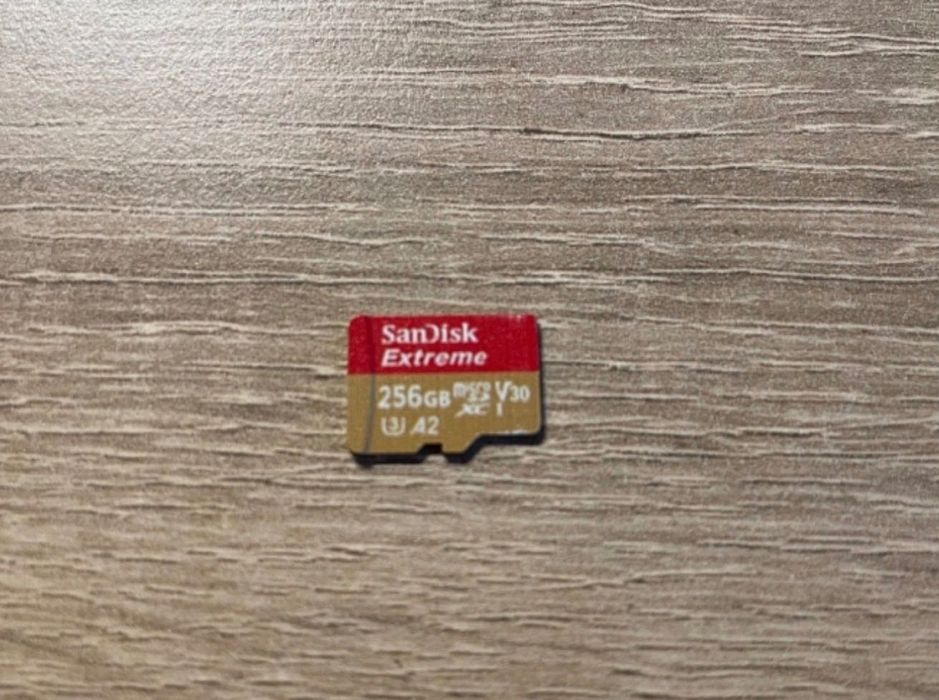 Карта памет Sandisk 256gb