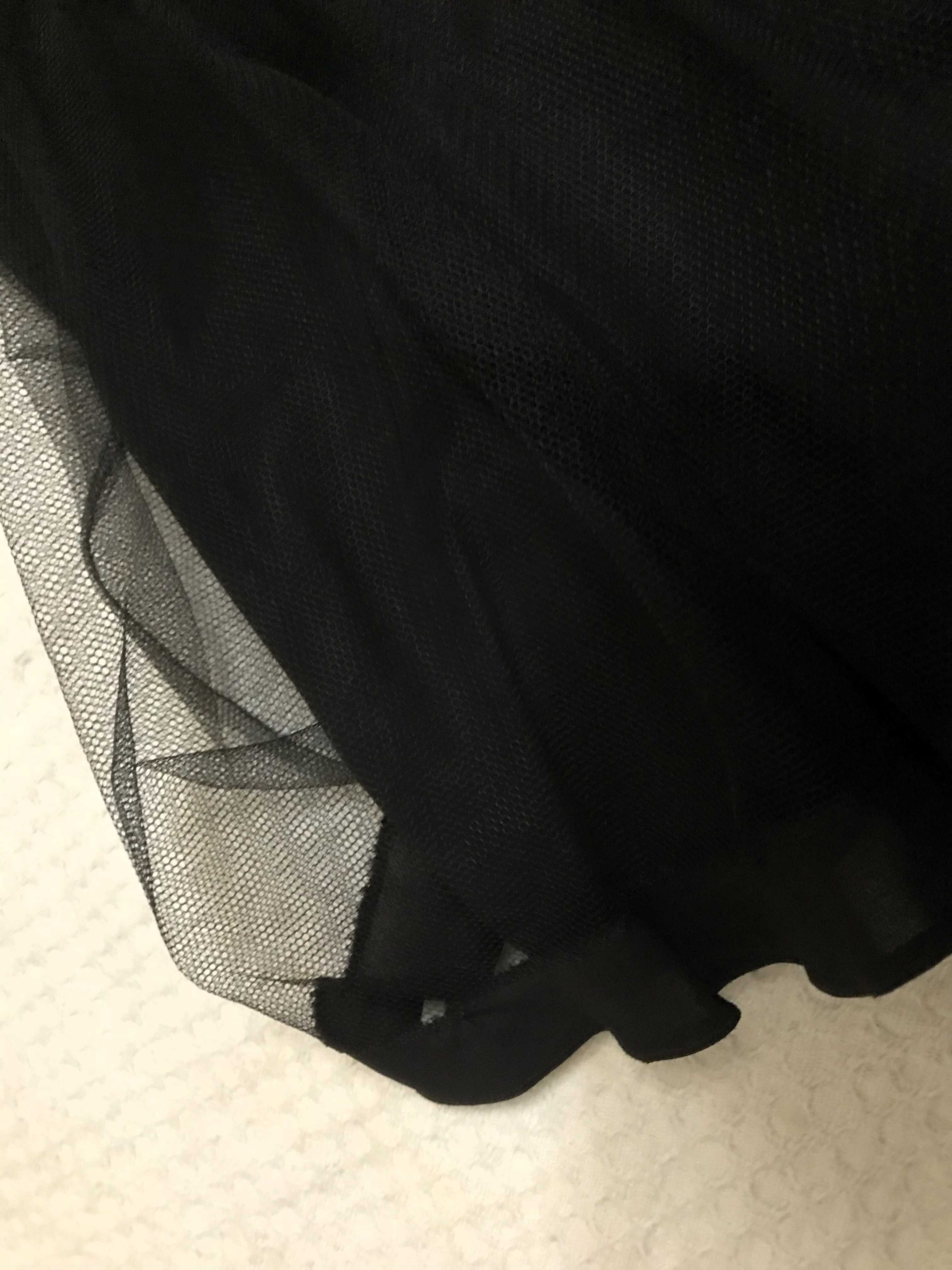 черна официална рокля