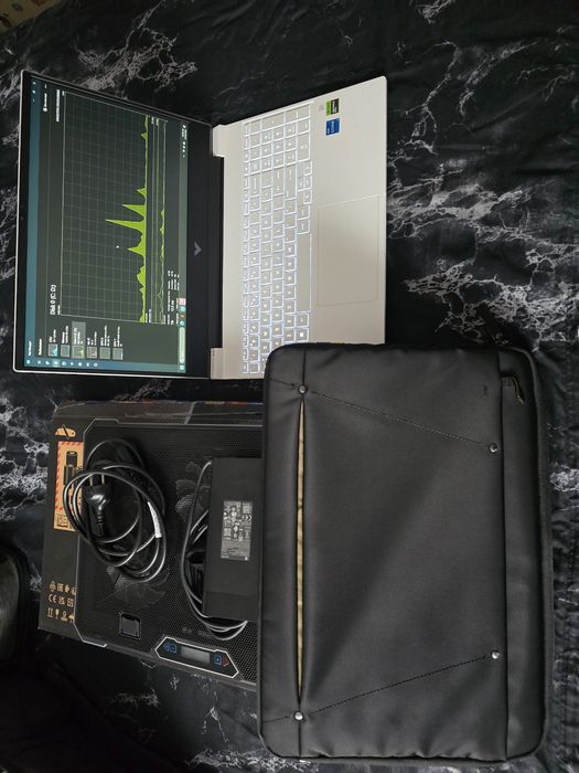 Vand laptop HP Victus