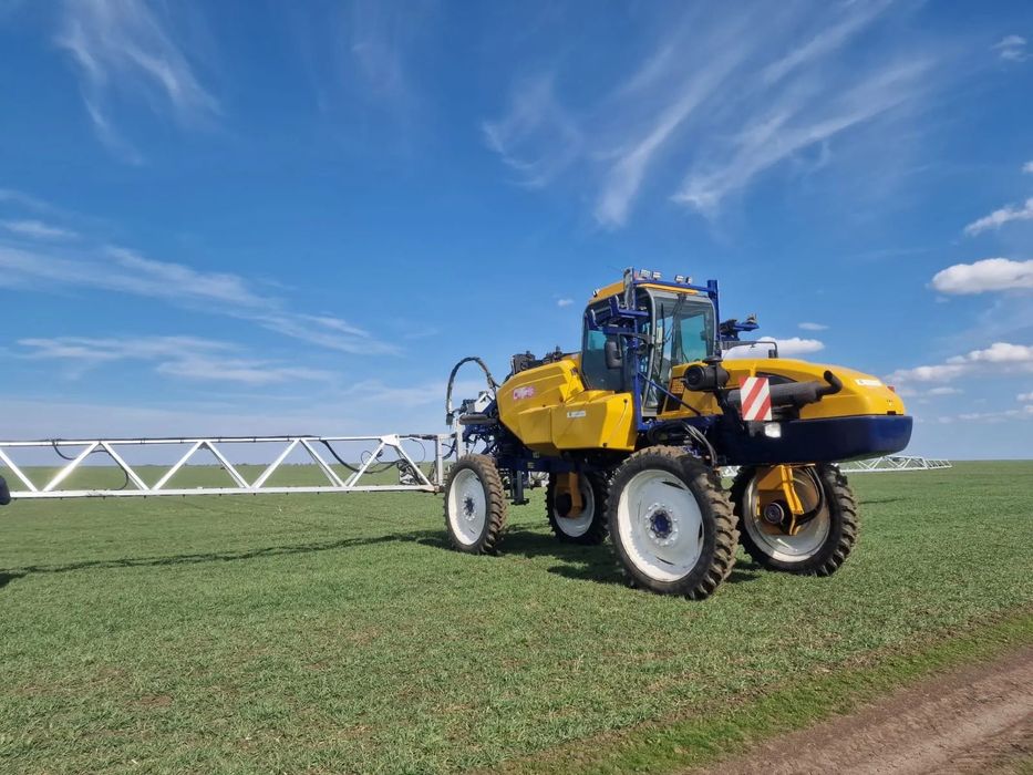 Caruelle 4000 cu GPS autoghidaj control sectiuni Autopropulsata Caruelle 4000 • 2007 • 3.800h • 4.000 L • 28/30/32/36h