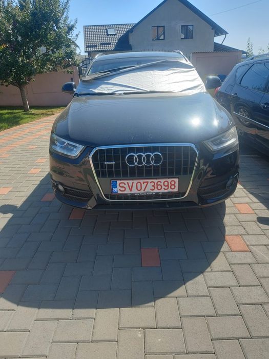 Vând Audi Q3 .4x4