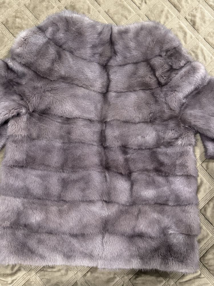 Продам норкувую шубу