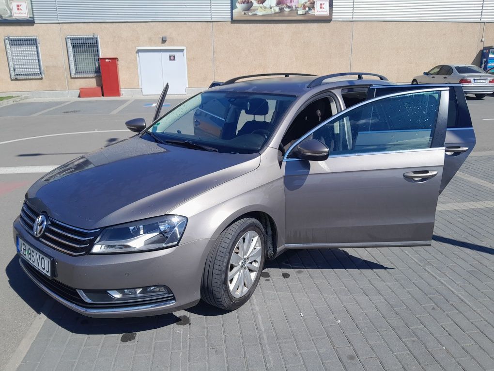 Voslkwagen Passat 2012