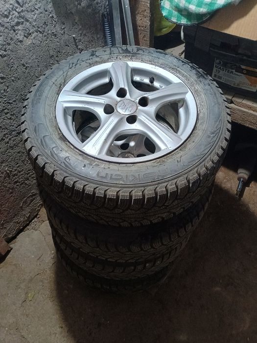 Диски с зимней резиной nokian nordman5