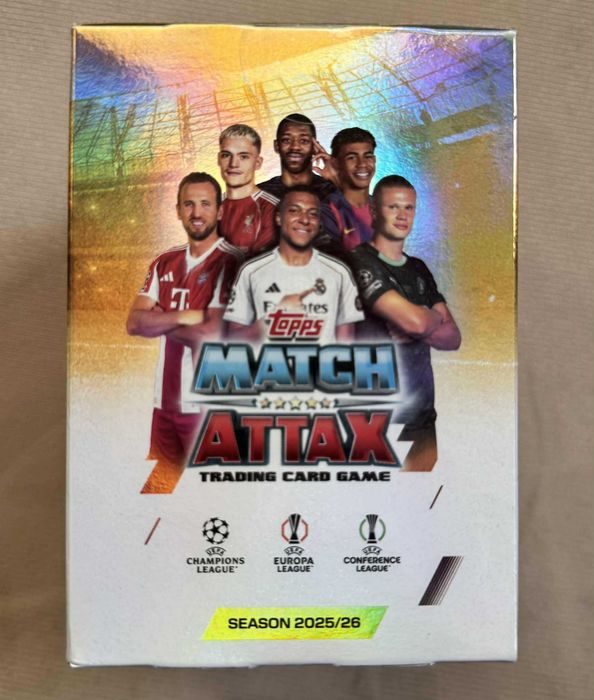 Продавам: TOPPS Match Attax 2025/2026 - кутия 32 пакета x 12 карти