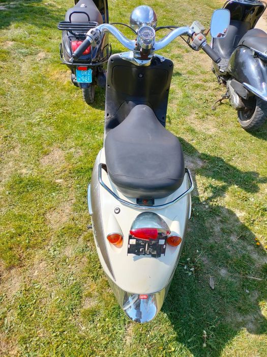 Vand scutere Aprilia si SYM