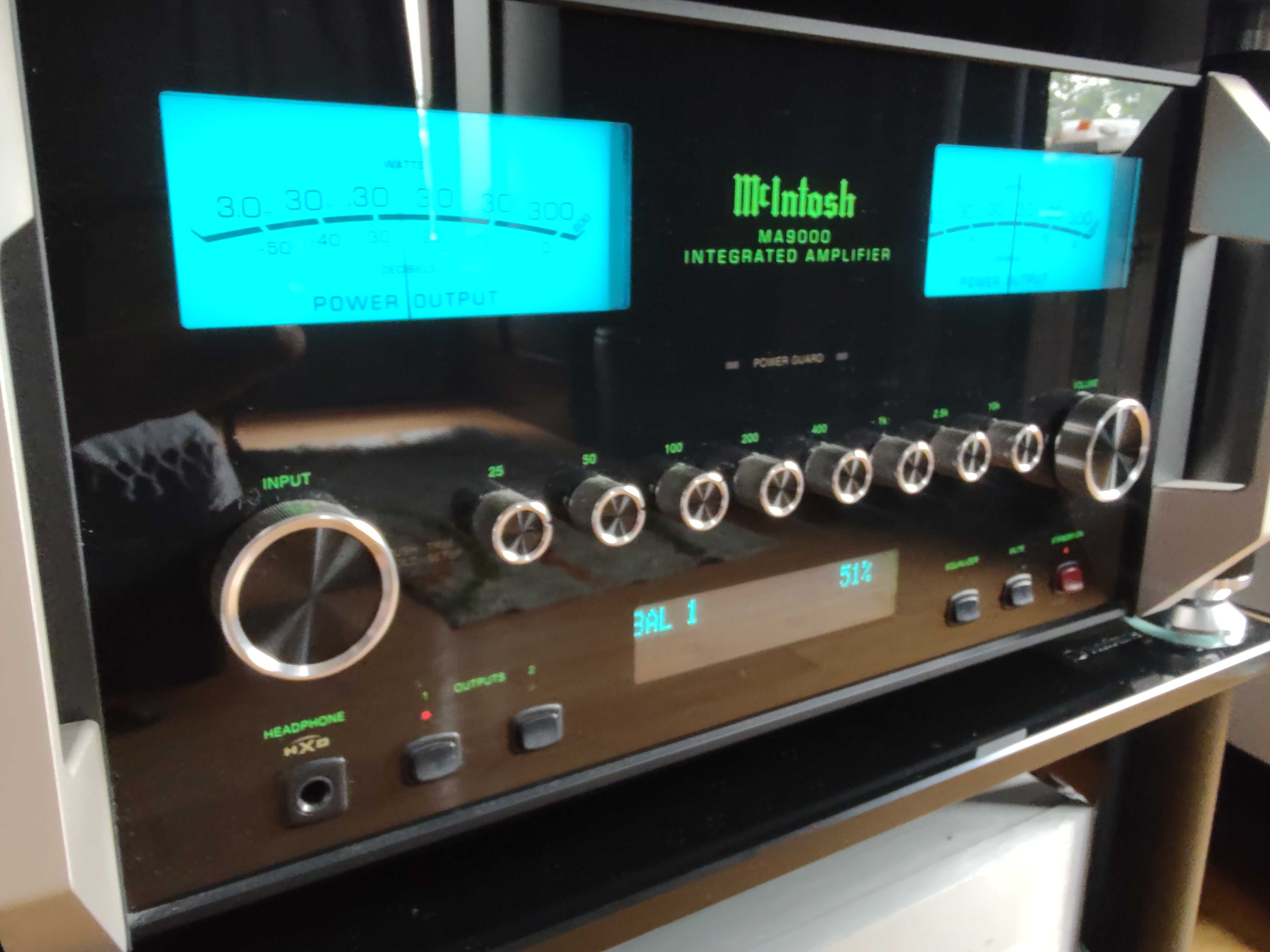 McIntosh MA9000 Integrated Amplifier