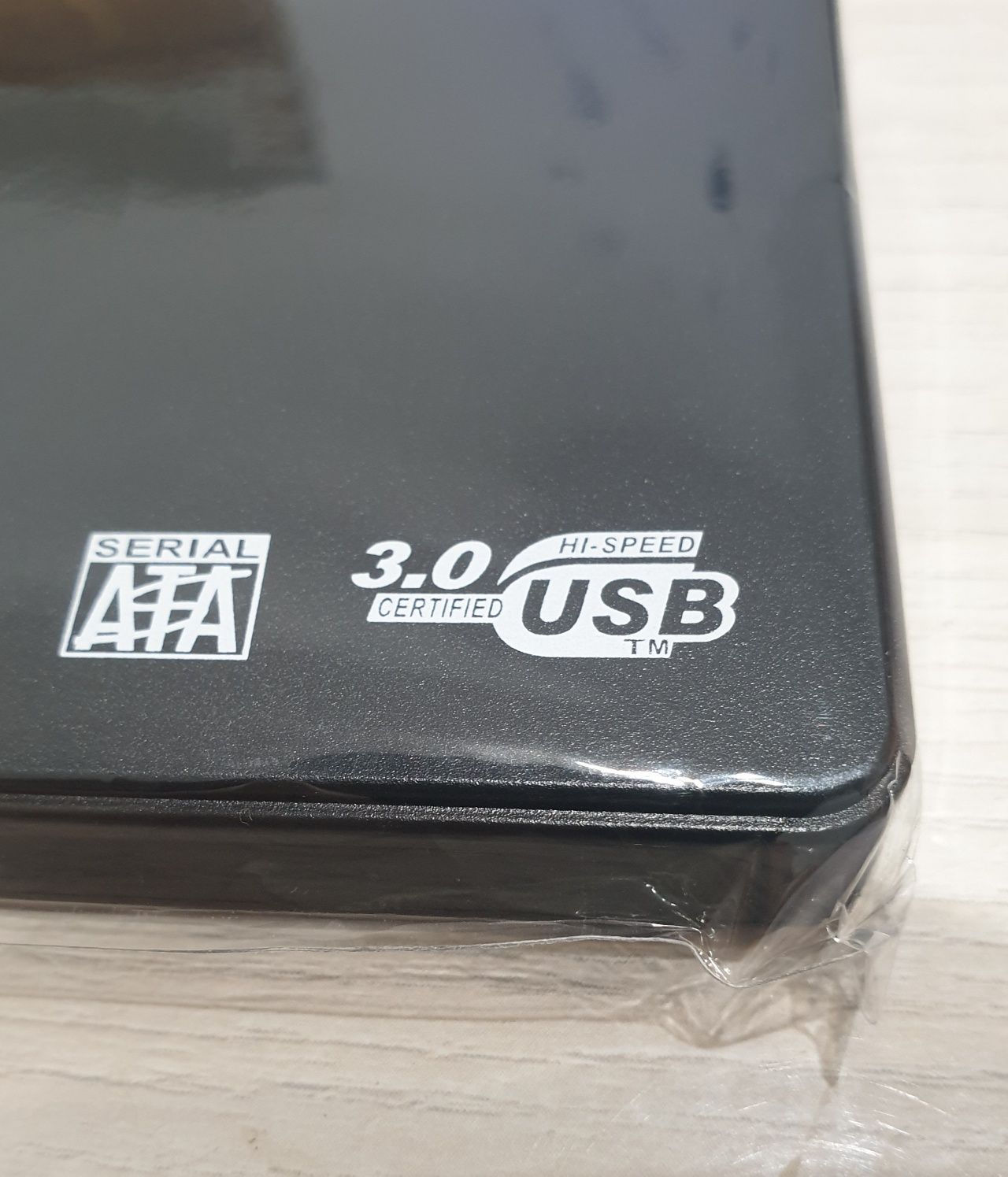 Корпус 2,5-дюймового жесткого диска  USB 3,0 SATA
