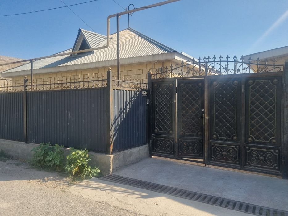 Продам Дом 5 комнат 112 квартал