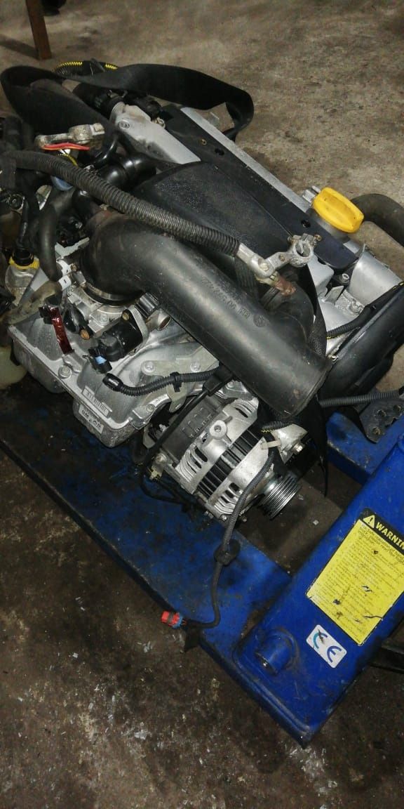Двигатель на Опель X16XEV из Германии