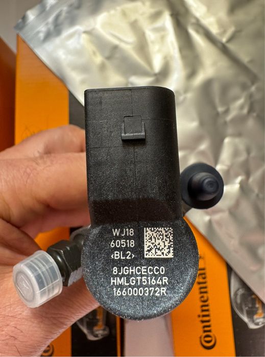 Injector Injectoare renault master  166000372R 2.3, opel movano nissan