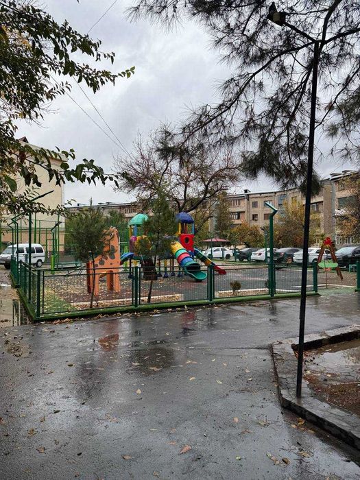 Продаётся 4 ком мед городок ор-р ресторан Офарин