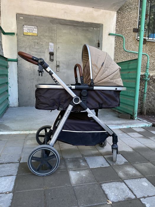 Детская коляска TOMIX