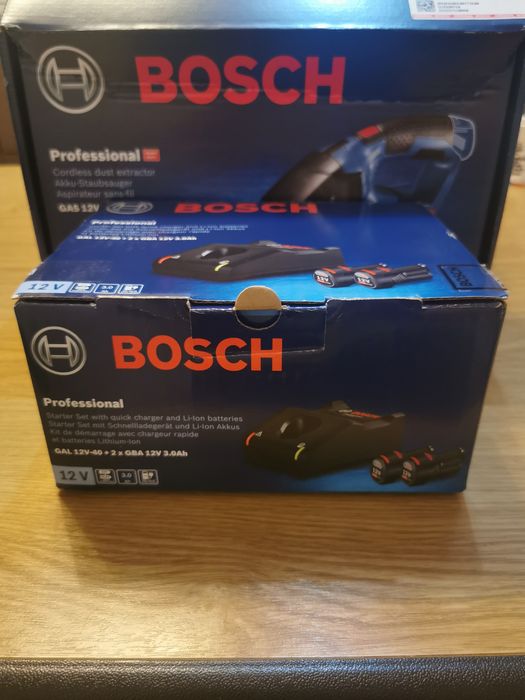 Aspirator auto Bosch Professional+geanta Bosch cu doi acumulatori