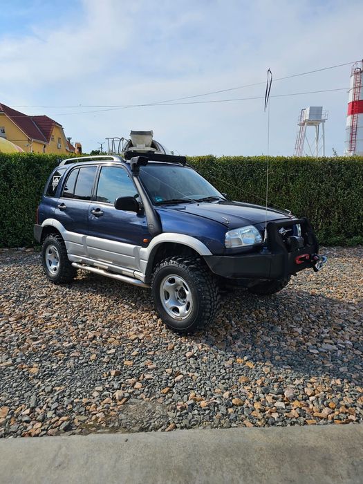 Suzuki Grand Vitara 2.5 v6
