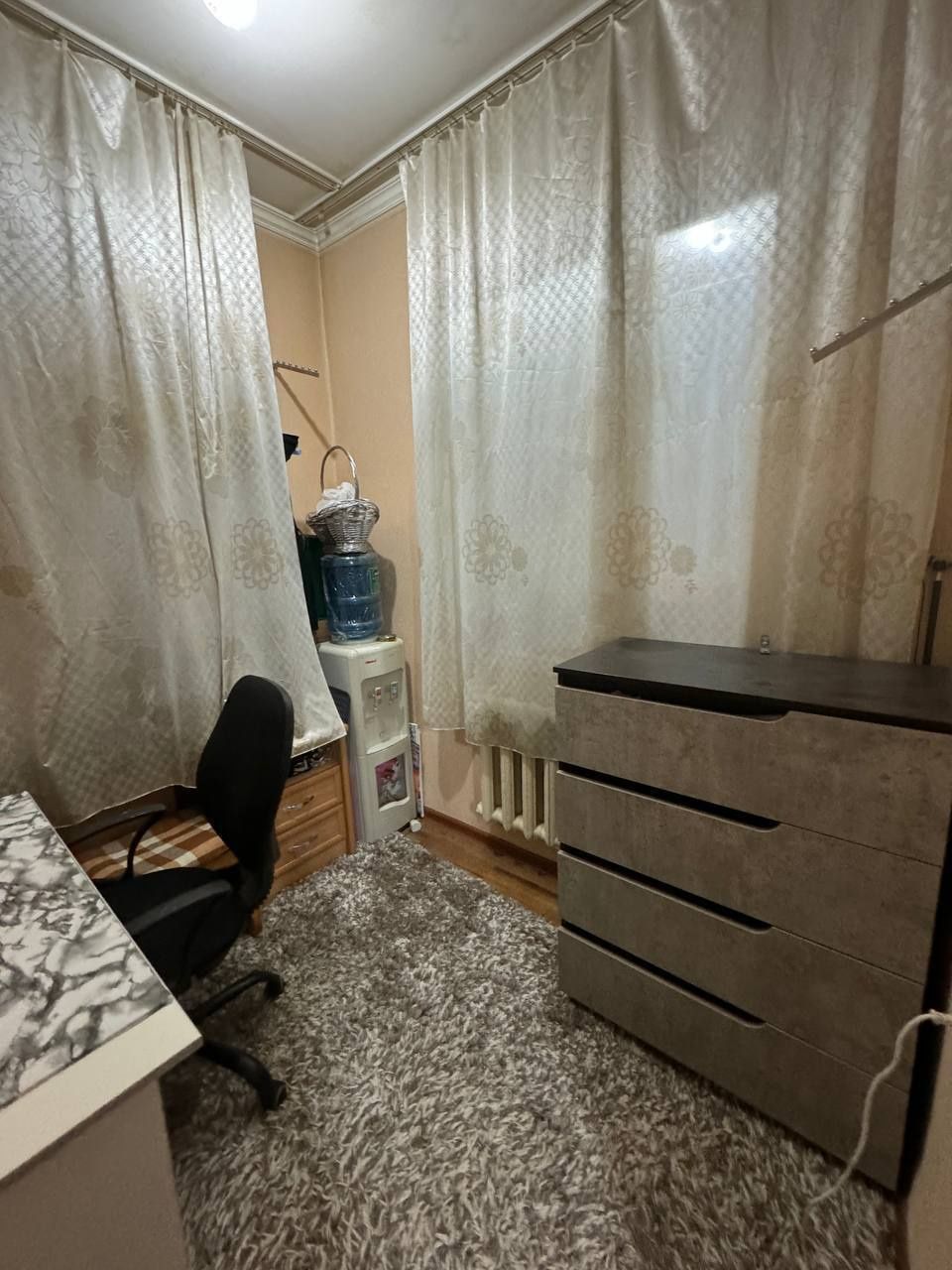 Юнусабад-4 квартал 2-3/3/4 балкон 1.5/6 разделка Биллюр