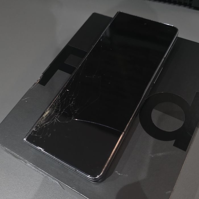 Samsung Z Fold 4 Pentru Piese