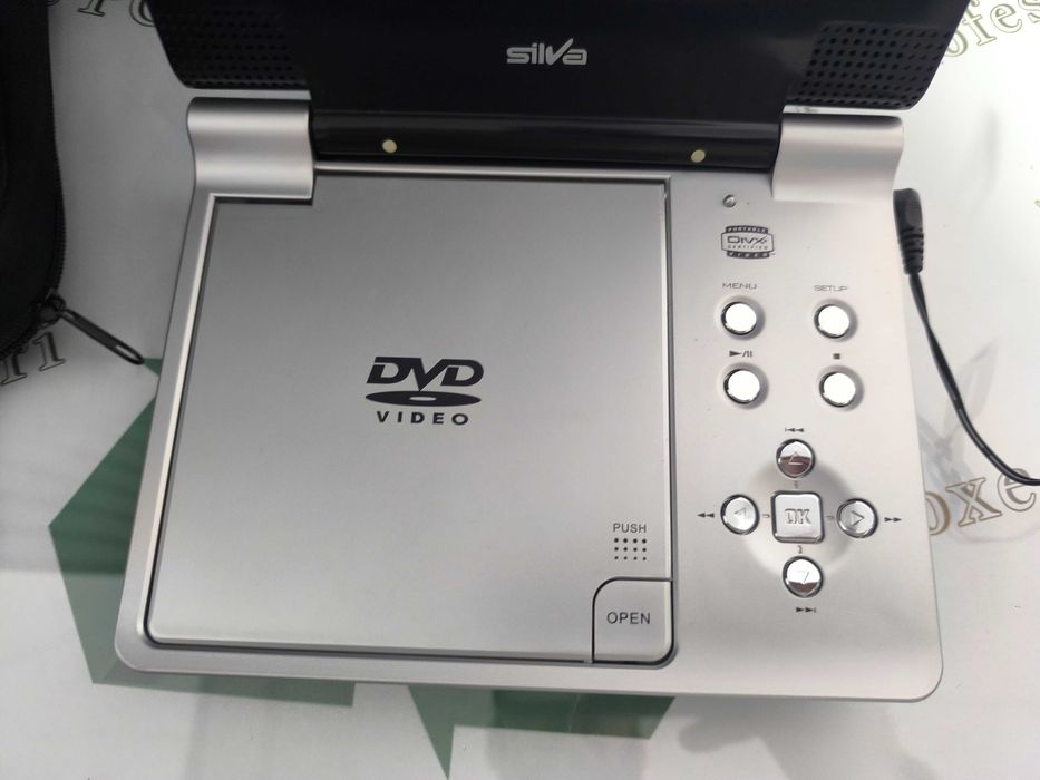 DVD Player Portabil Silva PT-3888 - 7" TFT-LCD, DivX