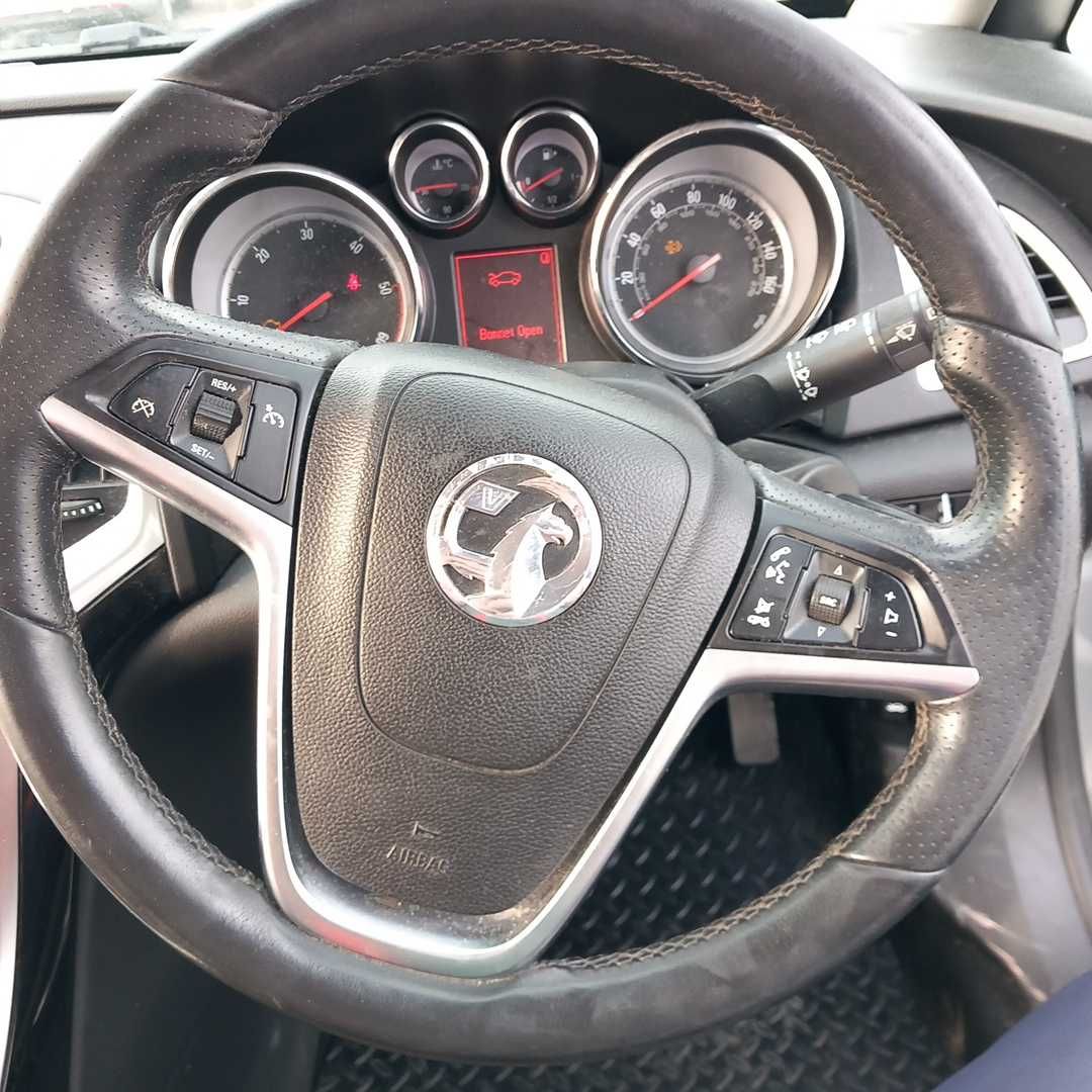 Опел Астра J 1,7 дизел 5-врати сива/Opel Astra J A17DTR 2012 на части