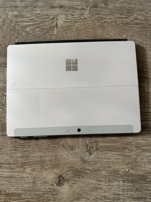 Microsoft surface go 2