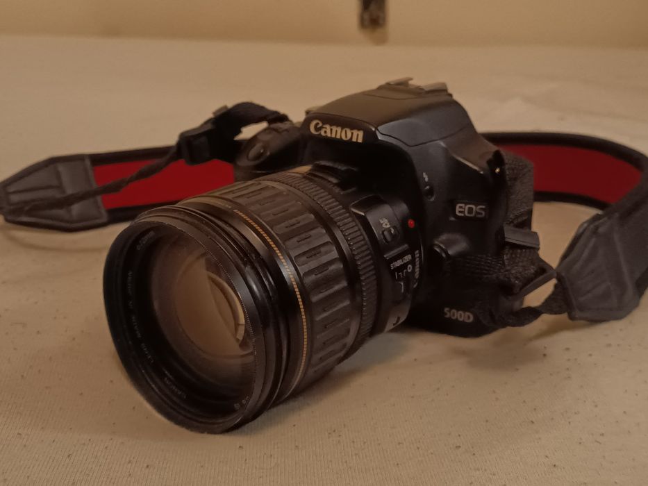 Фотоапарат Canon EOS 500D + обектив 28-135мм