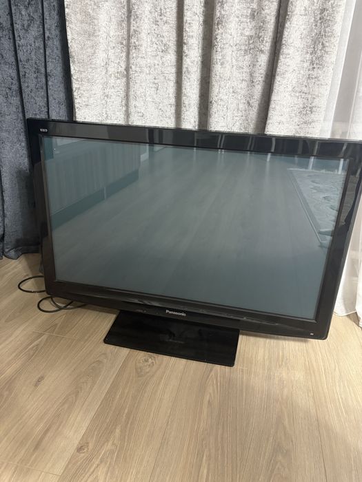 Телевизор Panasonic TX-PR42C10