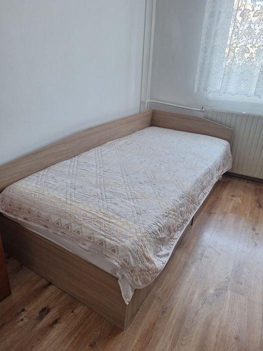 Единично легло с матрак
