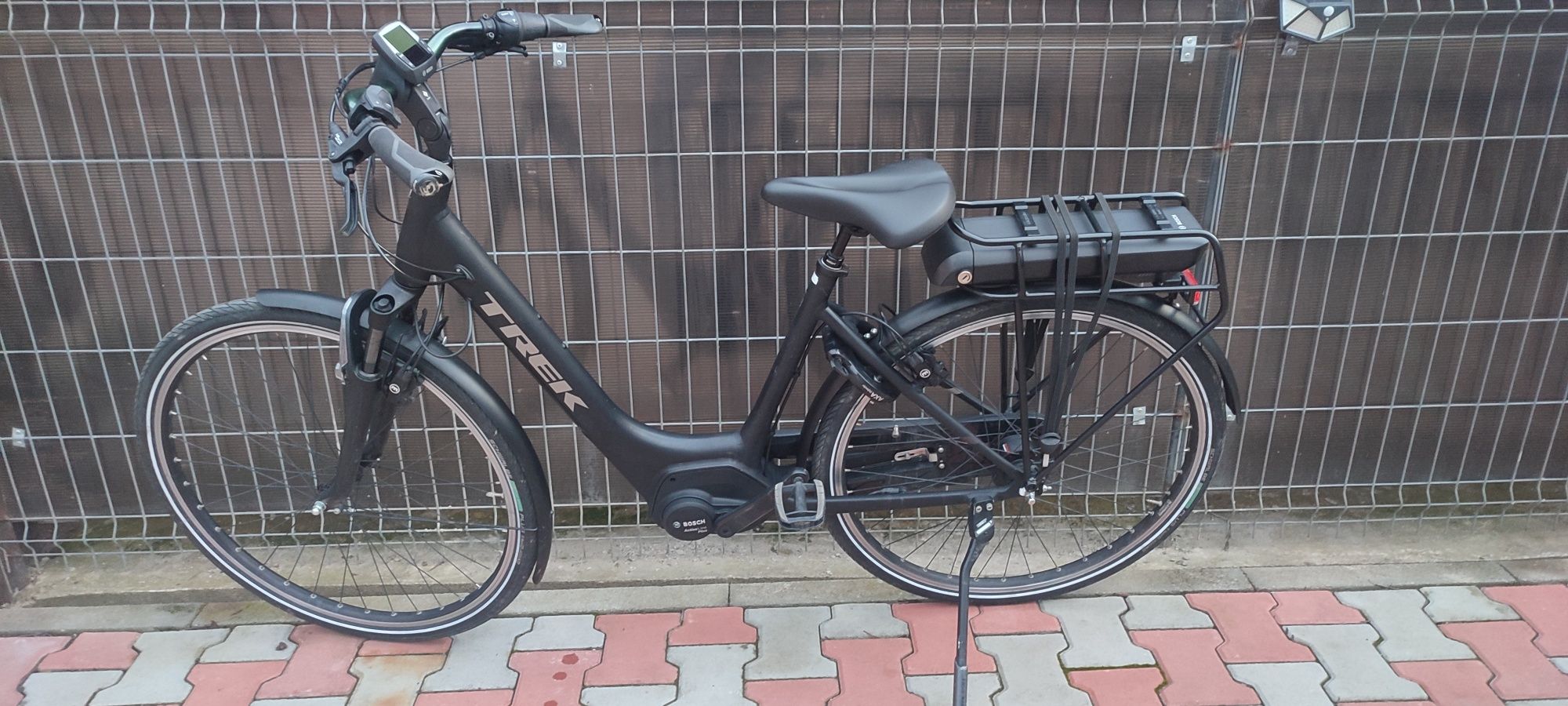 Bicicletă electrică TREK LM2+