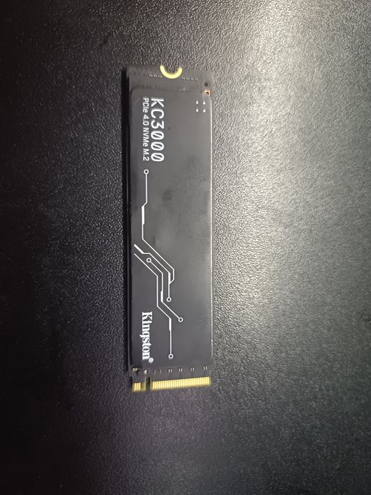 Жесткий диск Kingston 2048 GB