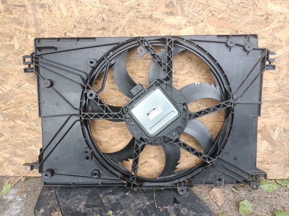 Electroventilator Kia Niro/Toyota Rav 4/Lexus ES 350/Peugeot 3008/5008