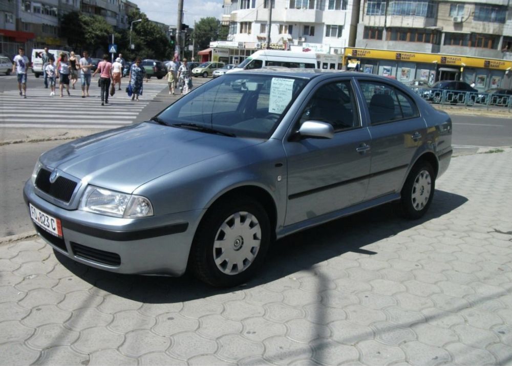 Dezmembrez Skoda Octavia 1