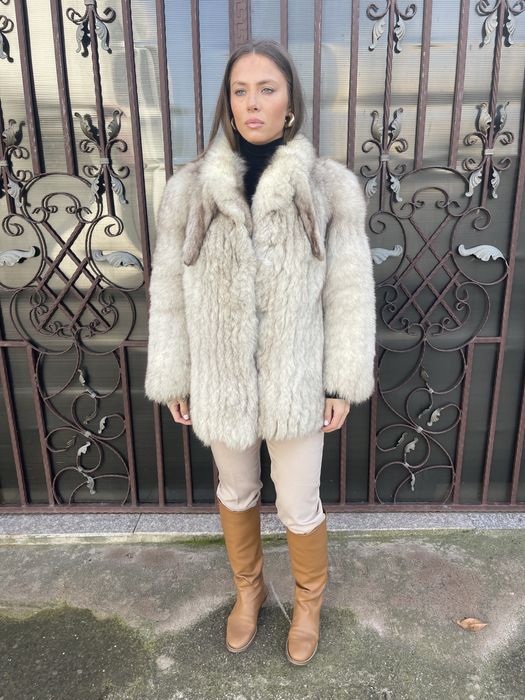 Haina din blana naturala de vulpe polara