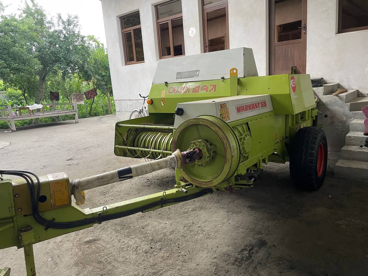 Claas markant 55