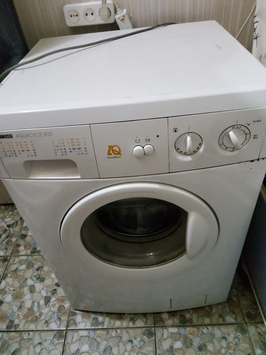 Продам стиральную машину на запчасти