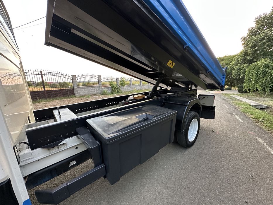 Volkswagen Crafter 2.5 - Basculabil, Clima - Recent adus