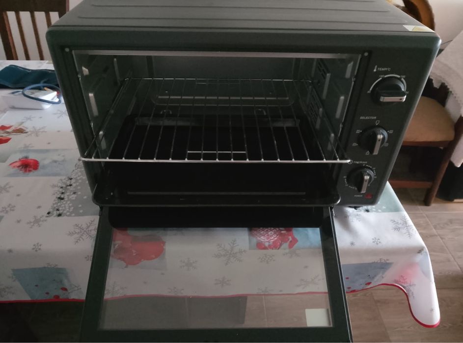 Cuptor electric Star Light CEC-4218