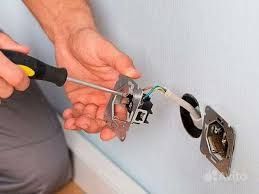 Услуги электрика
​Быстрый и качественный ремонт любой сложности.
​Мо