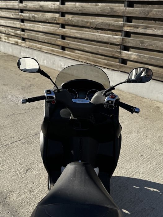 Scuter/PIAGGIO/MP3/250CC/Catergoria A