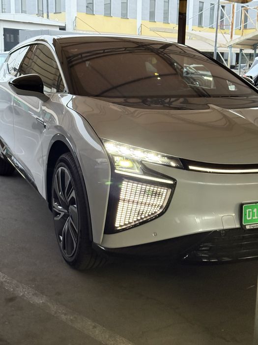 Hiphi moshina ideal holati zor haqiyqiy kamfort moshina