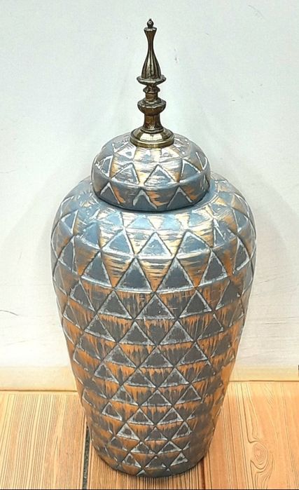 Керамическая ваза с крышкой декоративная большая, 40 см