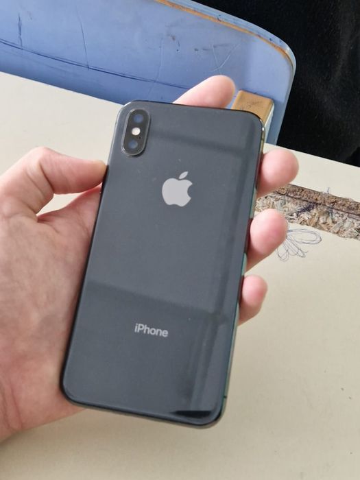 Айфон Х 256гб  69 емкость