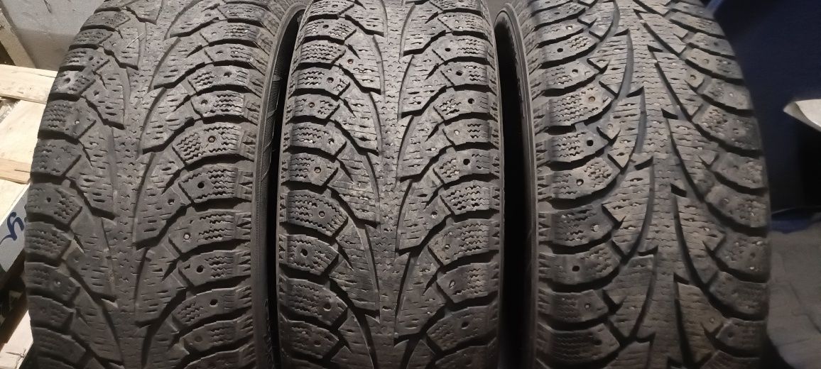 Продам зимние шины б/у  размер 195/55/16
