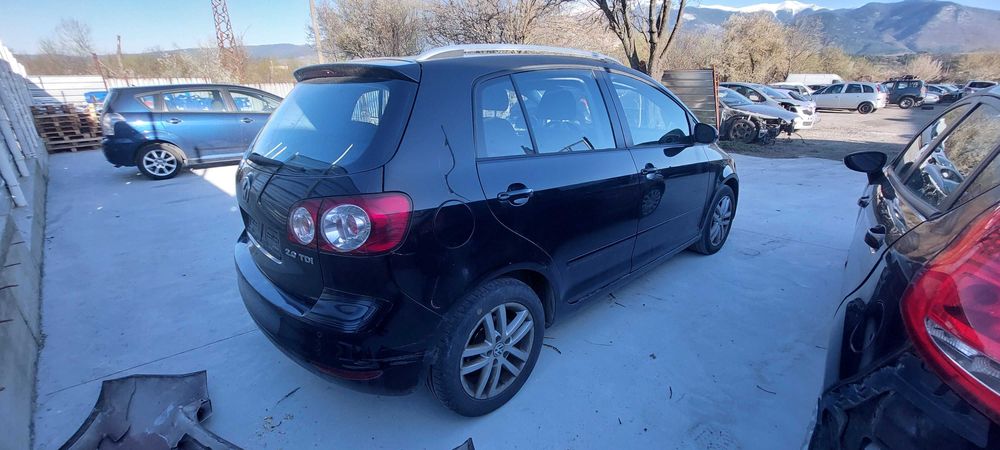 VW Golf Plus 2.0 TDI, Фолксваген Голф Плюс на части!
Април 2010