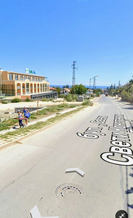 Паркомясто до комплекс Белла Вита