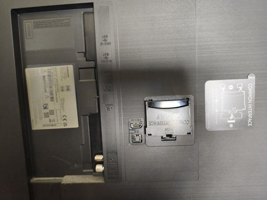 Televizor smart Samsung - ecran zgâriat