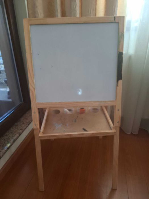 Tabla de scris si magnetica pentru copii