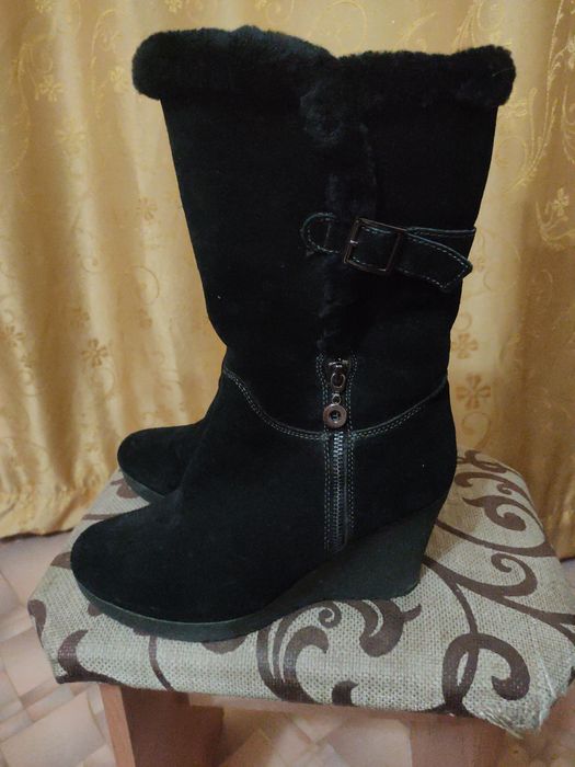 Зимняя женская обувь