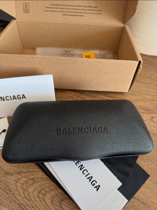 Ochelari soare Balenciaga Originali femei,ca Noi! Model Cat eye,negri