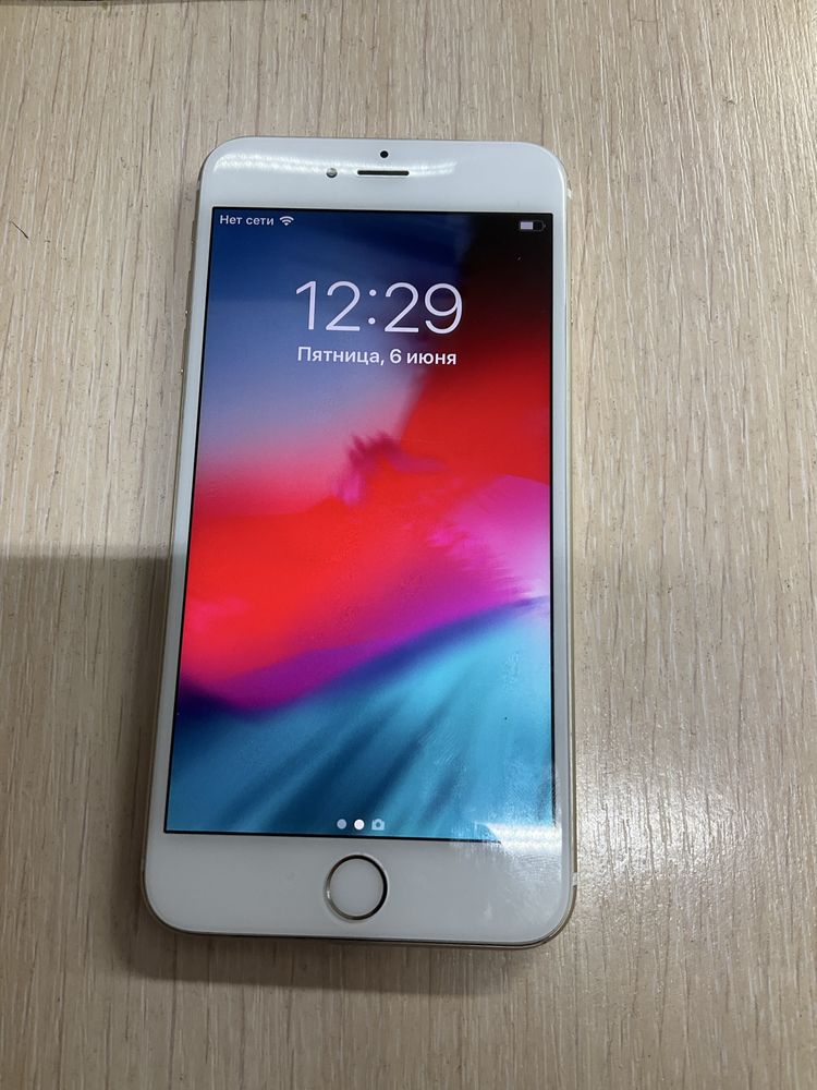 iphone 6 plus работает только с Американской сим картой.