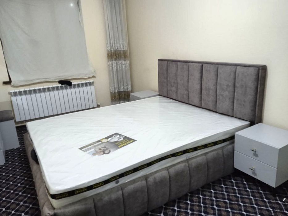 Мебель сотилади. Спальня кроват трюмо и шкаф